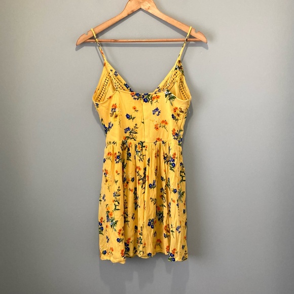 JustFab Yellow Floral Flirty Fit and Flare Dress Rayon Size Small - Picture 12 of 13